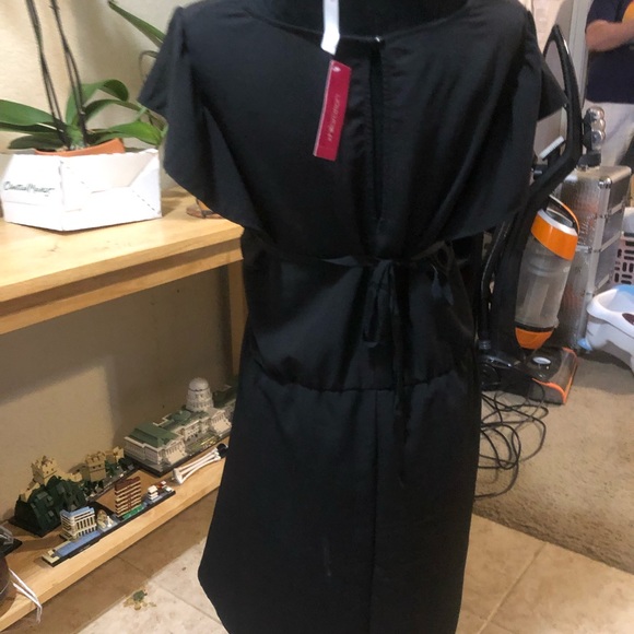 Black Dress NWT Very Flattering - Picture 5 of 8